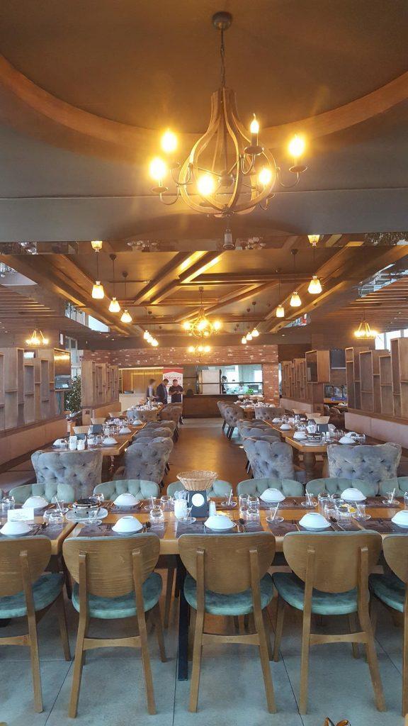 Rize Yakamoz Et ve Balık Restoranı Ahşap Tavan Dizaynı